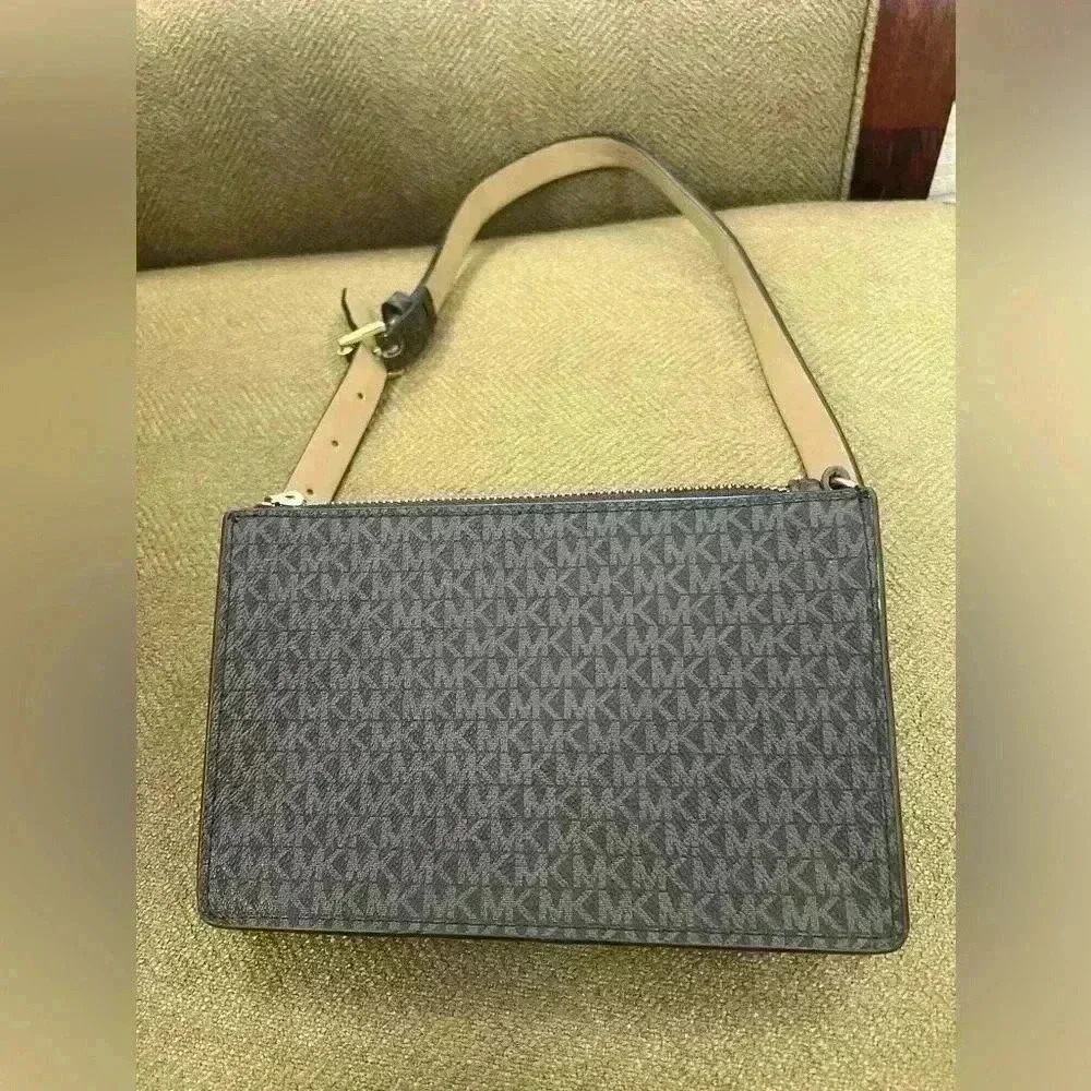 Michael Kors wallet belt - Picture 4 of 16